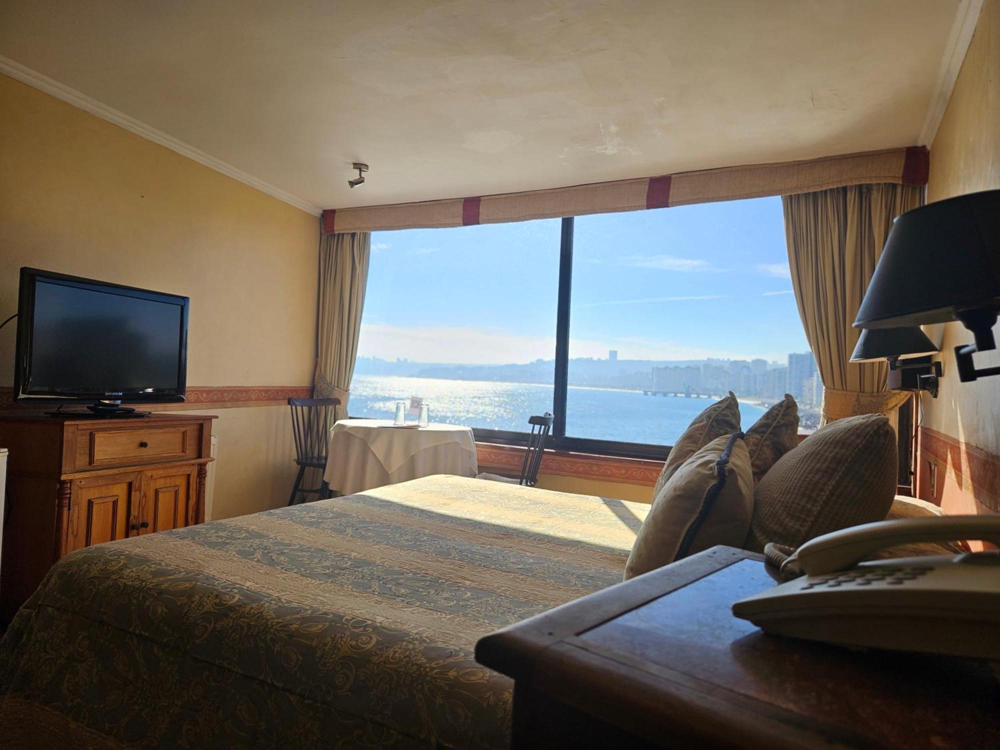 Hotel Restaurant Capducal วิญาเดลมาร์ ภายนอก รูปภาพ